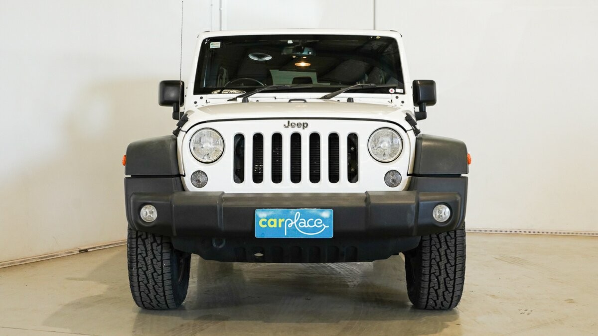 Jeep Wrangler image 2