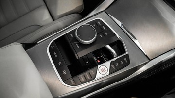 https://vehicle-cdn.autoleague.cloud/34110_1208848_34.jpg