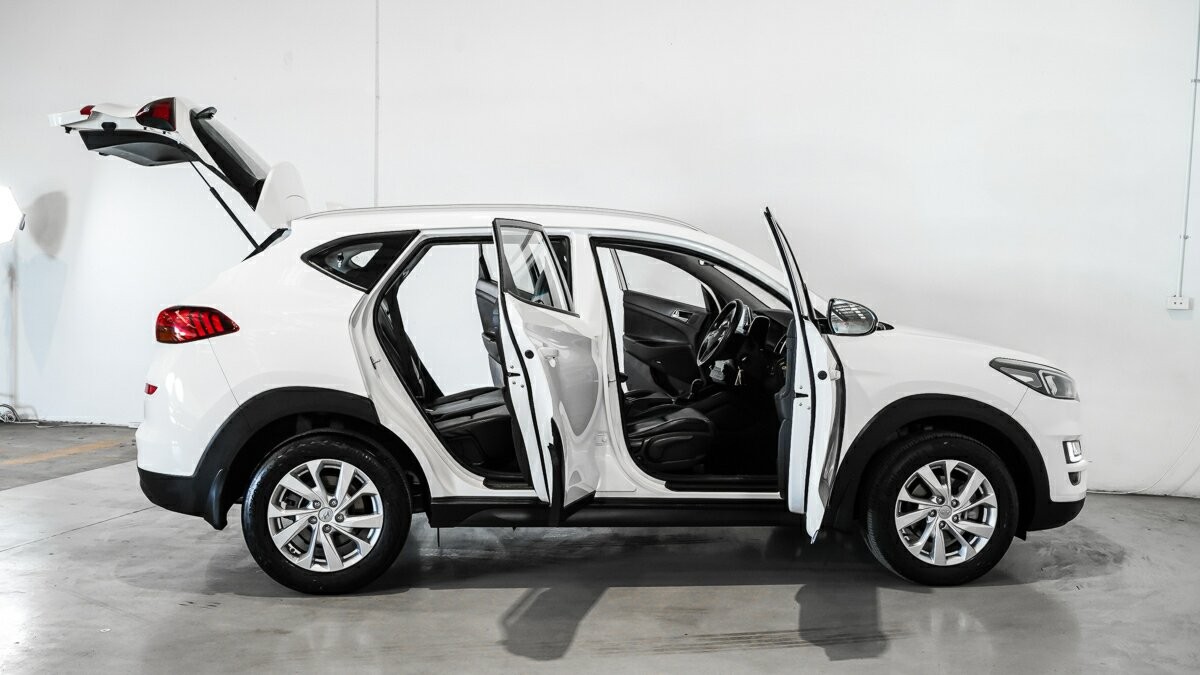 Hyundai Tucson image 4