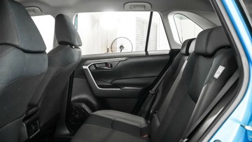 https://vehicle-cdn.autoleague.cloud/34110_1208860_22.jpg
