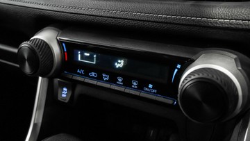 https://vehicle-cdn.autoleague.cloud/34110_1208860_31.jpg