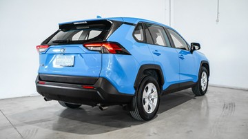 https://vehicle-cdn.autoleague.cloud/34110_1208860_8.jpg