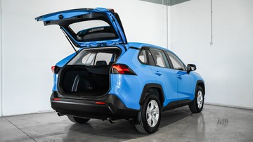 https://vehicle-cdn.autoleague.cloud/34110_1208860_9.jpg