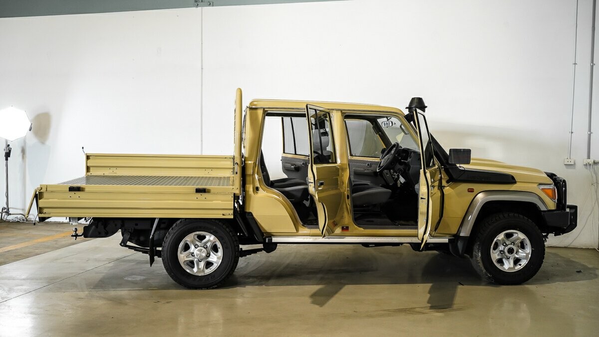 Toyota Landcruiser image 4