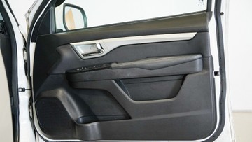 https://vehicle-cdn.autoleague.cloud/34110_1208870_13.jpg