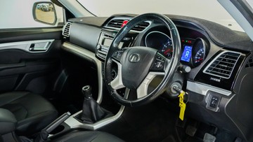 https://vehicle-cdn.autoleague.cloud/34110_1208870_15.jpg
