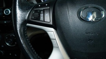 https://vehicle-cdn.autoleague.cloud/34110_1208870_18.jpg