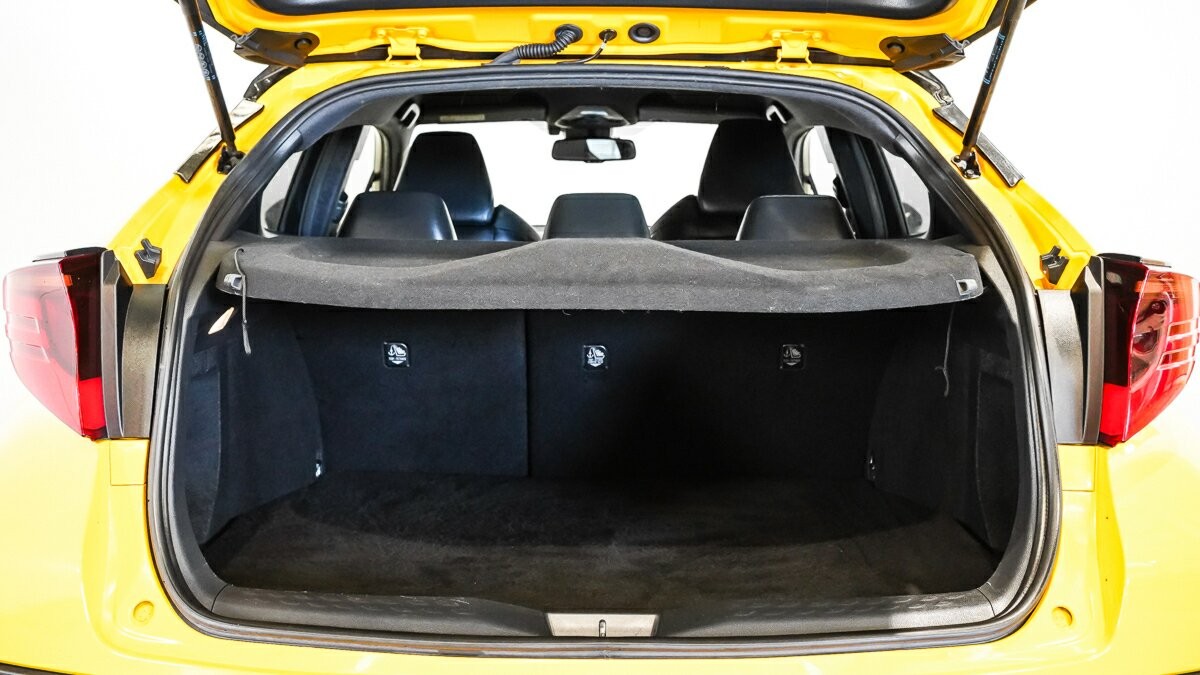 Toyota C-hr image 4