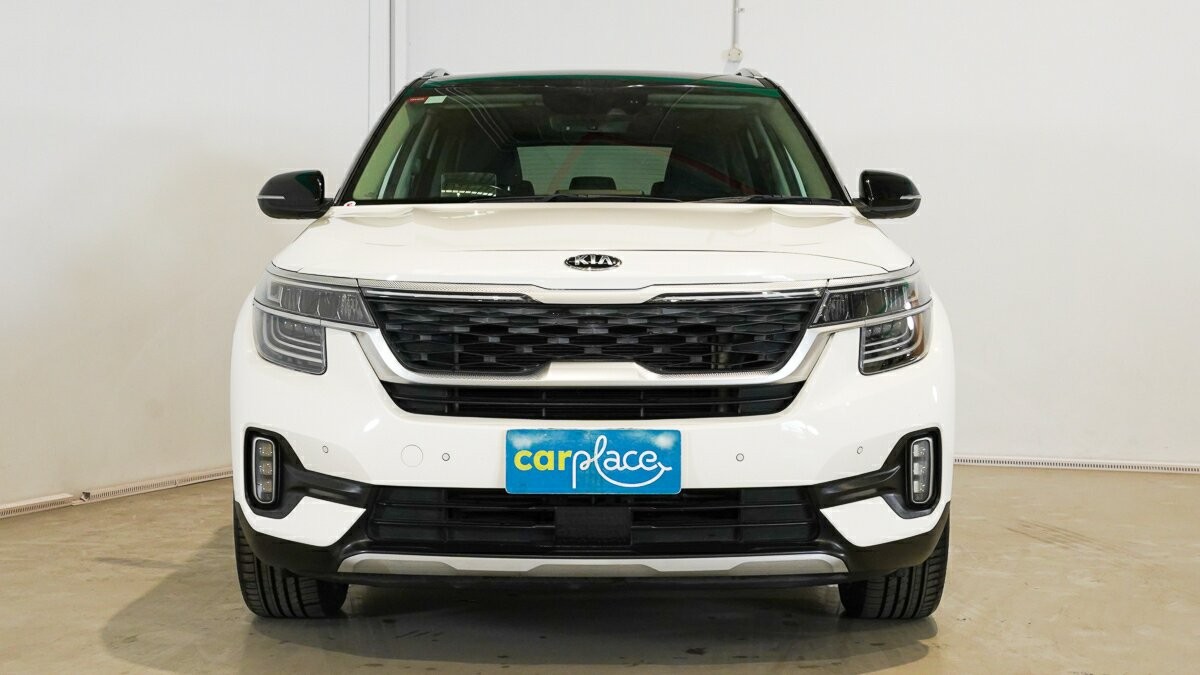Kia Seltos image 2