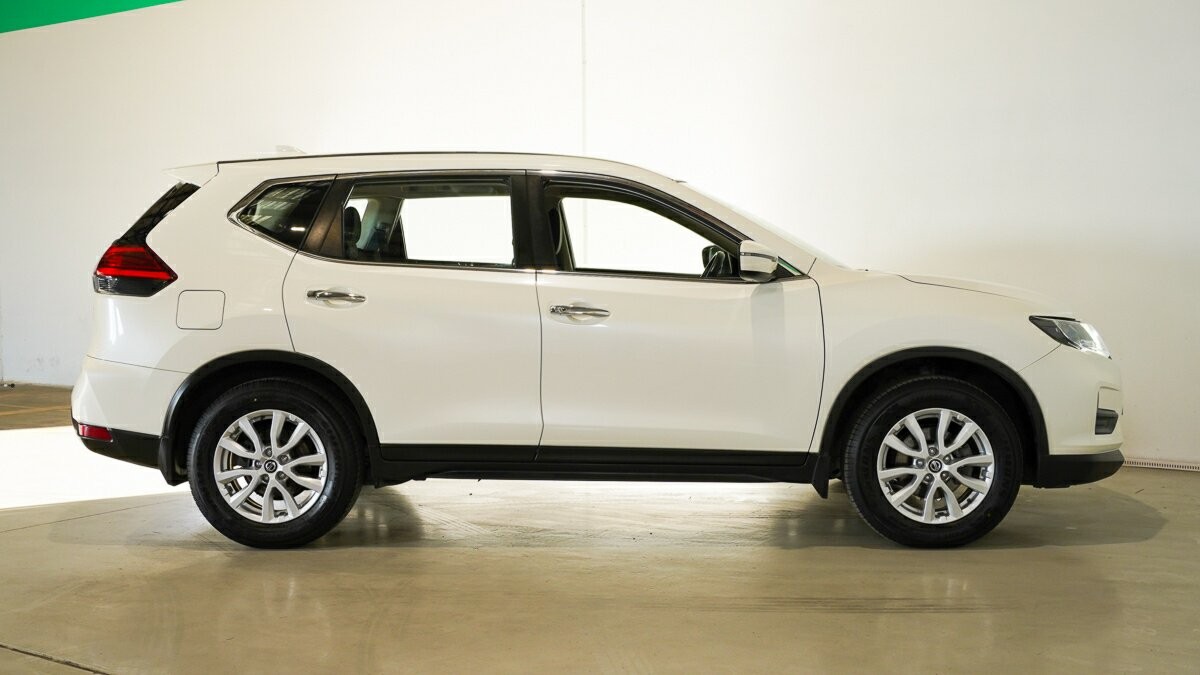 Nissan X-trail image 3