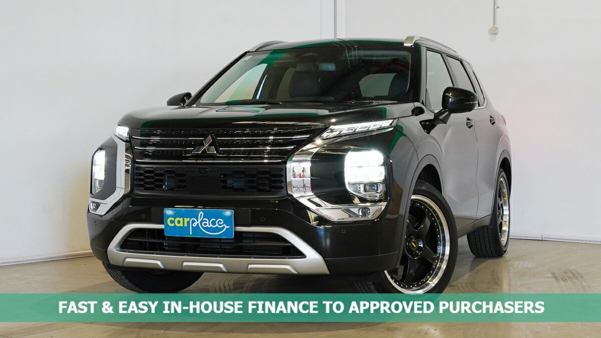 Mitsubishi Outlander image 1