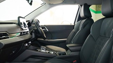 https://vehicle-cdn.autoleague.cloud/34110_1208884_18.jpg