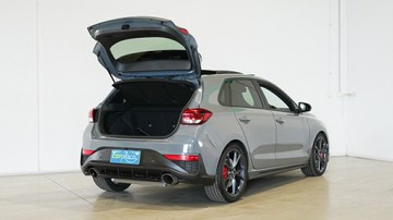 https://vehicle-cdn.autoleague.cloud/34110_1208890_9.jpg
