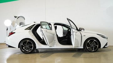 https://vehicle-cdn.autoleague.cloud/34110_1208894_4.jpg