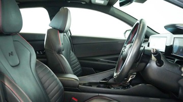https://vehicle-cdn.autoleague.cloud/34110_1208894_6.jpg