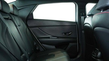 https://vehicle-cdn.autoleague.cloud/34110_1208894_7.jpg