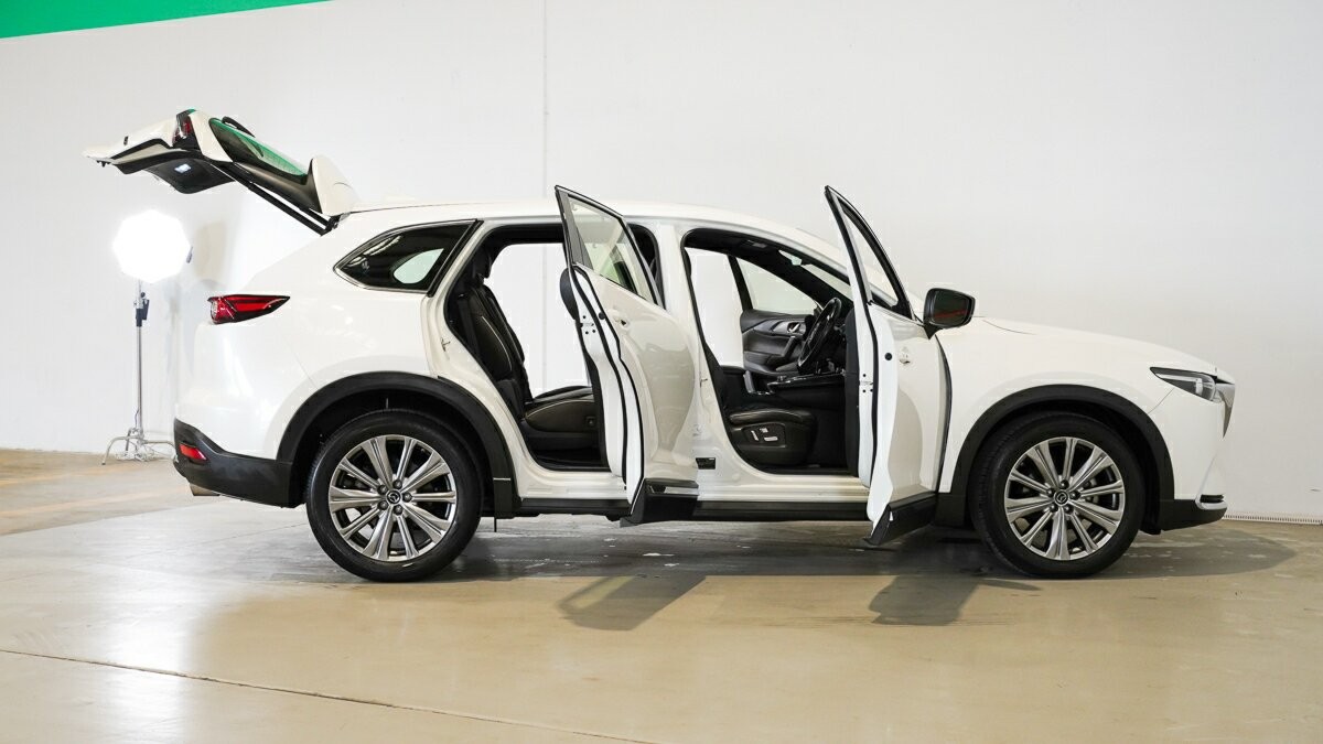 Mazda Cx-9 image 4