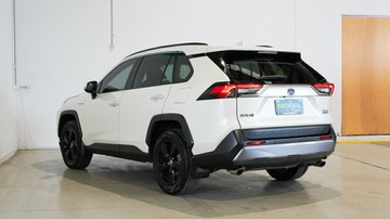 https://vehicle-cdn.autoleague.cloud/34110_1208901_13.jpg