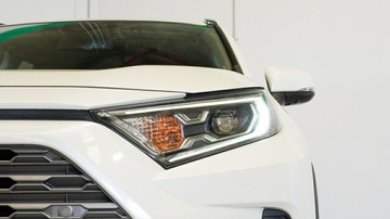 https://vehicle-cdn.autoleague.cloud/34110_1208901_30.jpg