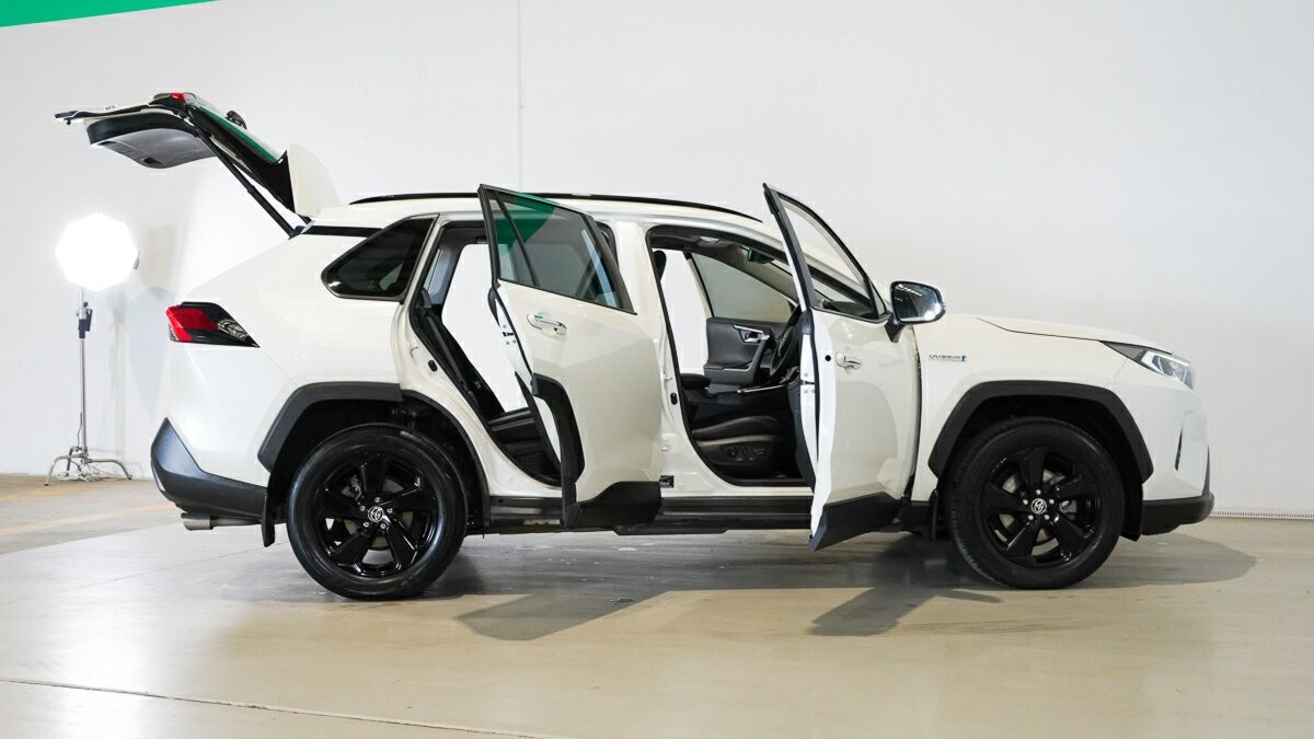 Toyota Rav4 image 4
