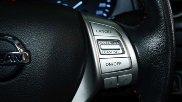 https://vehicle-cdn.autoleague.cloud/34110_1208903_15.jpg