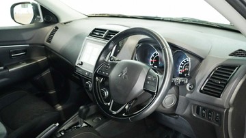 https://vehicle-cdn.autoleague.cloud/34110_1208904_5.jpg