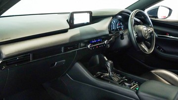 https://vehicle-cdn.autoleague.cloud/34110_1208905_17.jpg