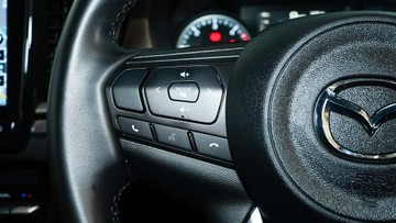 https://vehicle-cdn.autoleague.cloud/34110_1208912_18.jpg