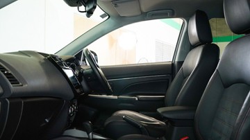 https://vehicle-cdn.autoleague.cloud/34110_1208913_18.jpg