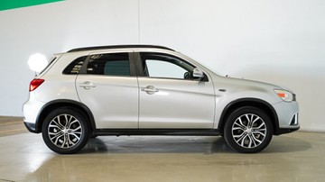 https://vehicle-cdn.autoleague.cloud/34110_1208913_3.jpg