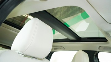 https://vehicle-cdn.autoleague.cloud/34110_1208922_32.jpg
