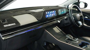 https://vehicle-cdn.autoleague.cloud/34110_1208924_22.jpg