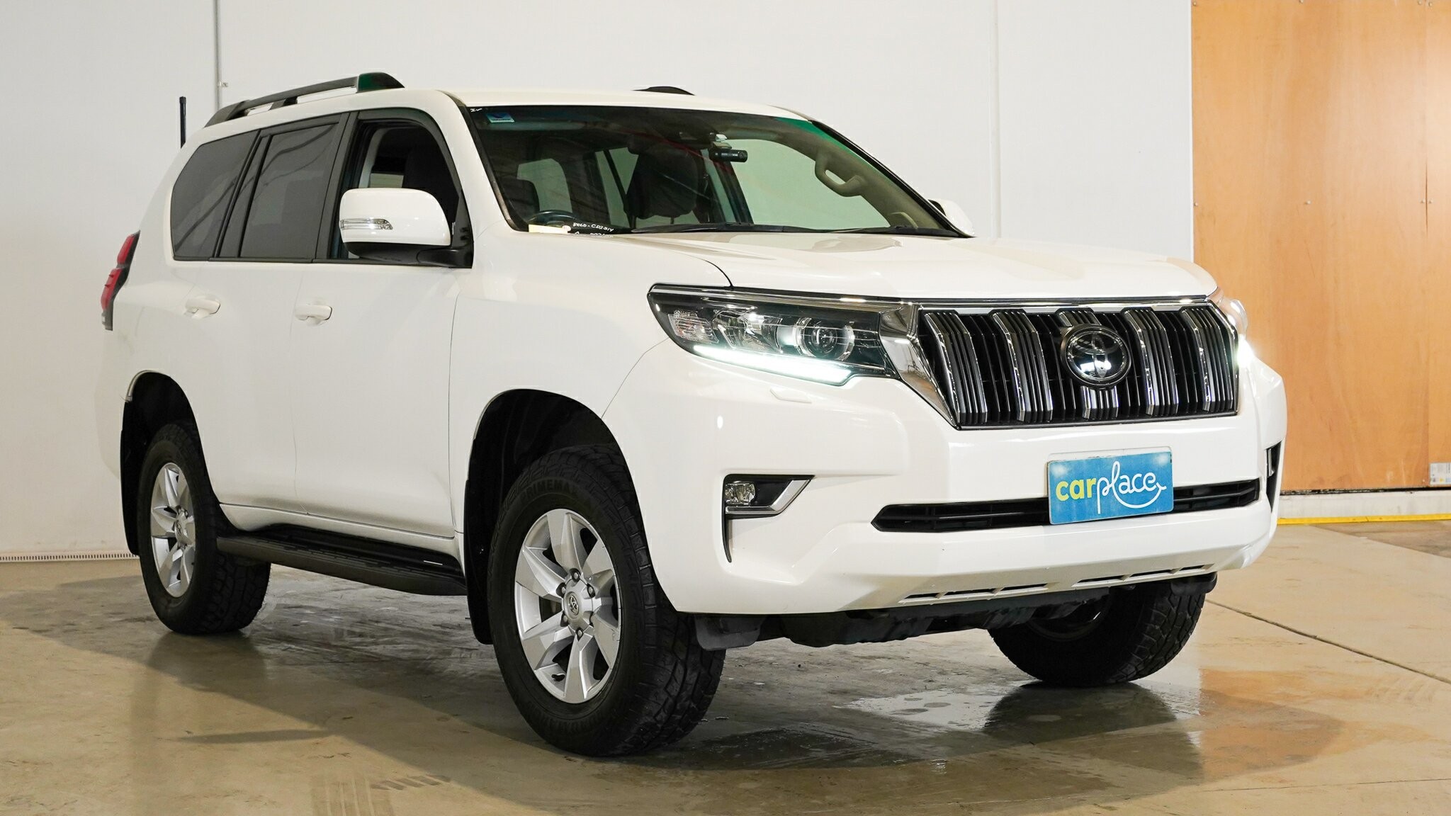 Toyota Landcruiser Prado image 4