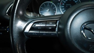 https://vehicle-cdn.autoleague.cloud/34110_1208935_18.jpg