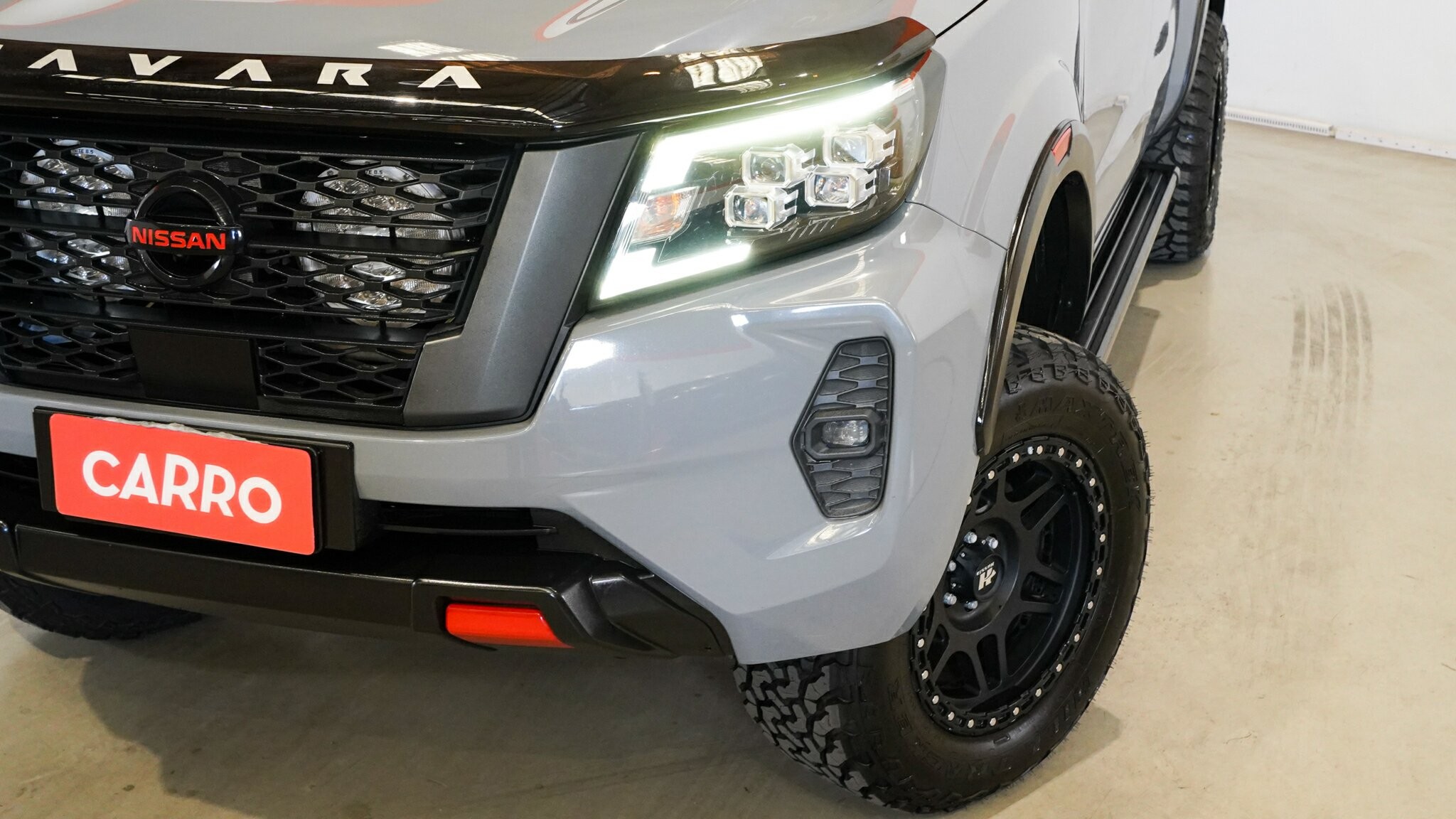 Nissan Navara image 2