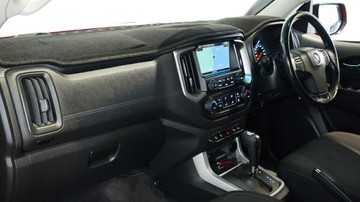 https://vehicle-cdn.autoleague.cloud/34110_1208944_17.jpg