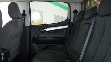 https://vehicle-cdn.autoleague.cloud/34110_1208944_19.jpg