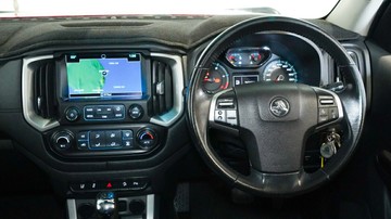 https://vehicle-cdn.autoleague.cloud/34110_1208944_26.jpg
