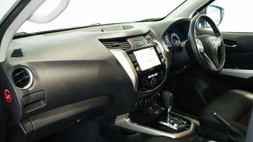 https://vehicle-cdn.autoleague.cloud/34110_1208947_22.jpg