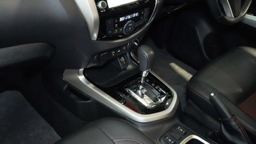 https://vehicle-cdn.autoleague.cloud/34110_1208947_24.jpg