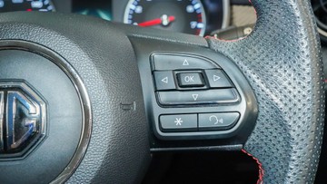 https://vehicle-cdn.autoleague.cloud/34110_1208953_16.jpg
