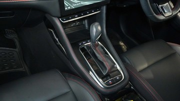 https://vehicle-cdn.autoleague.cloud/34110_1208953_25.jpg
