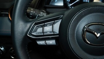 https://vehicle-cdn.autoleague.cloud/34110_1208958_18.jpg