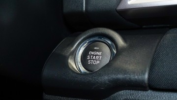 https://vehicle-cdn.autoleague.cloud/34110_1208963_24.jpg