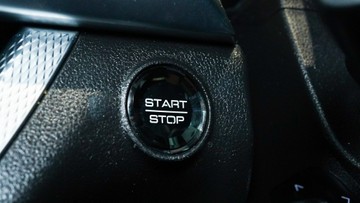https://vehicle-cdn.autoleague.cloud/34110_1208973_17.jpg