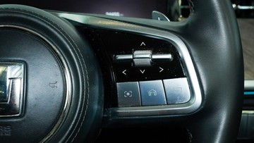 https://vehicle-cdn.autoleague.cloud/34110_1208973_18.jpg