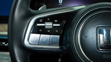 https://vehicle-cdn.autoleague.cloud/34110_1208973_20.jpg