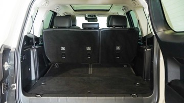 https://vehicle-cdn.autoleague.cloud/34110_1208973_9.jpg