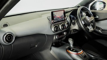 https://vehicle-cdn.autoleague.cloud/34110_1208987_22.jpg