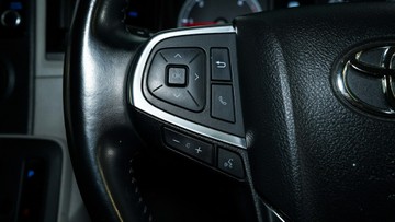 https://vehicle-cdn.autoleague.cloud/34110_1208988_17.jpg